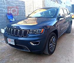 جیپ گراند شیرۆکی